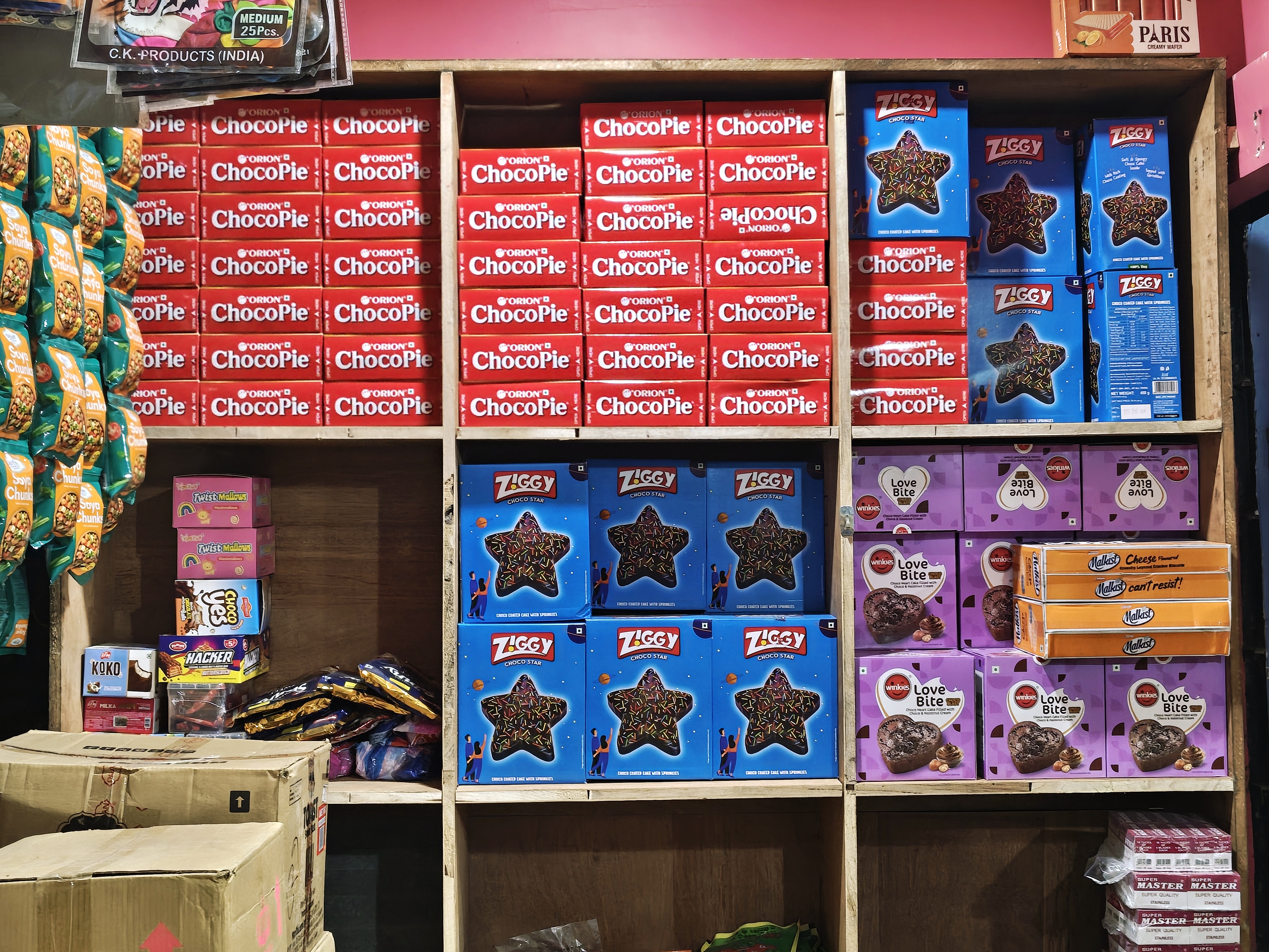 ChocoPie Stock Shelf